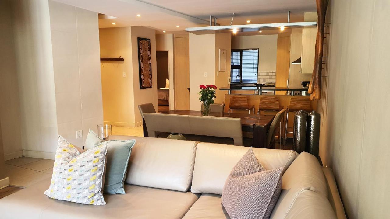 Zuri Residences At Degrees Apartment *