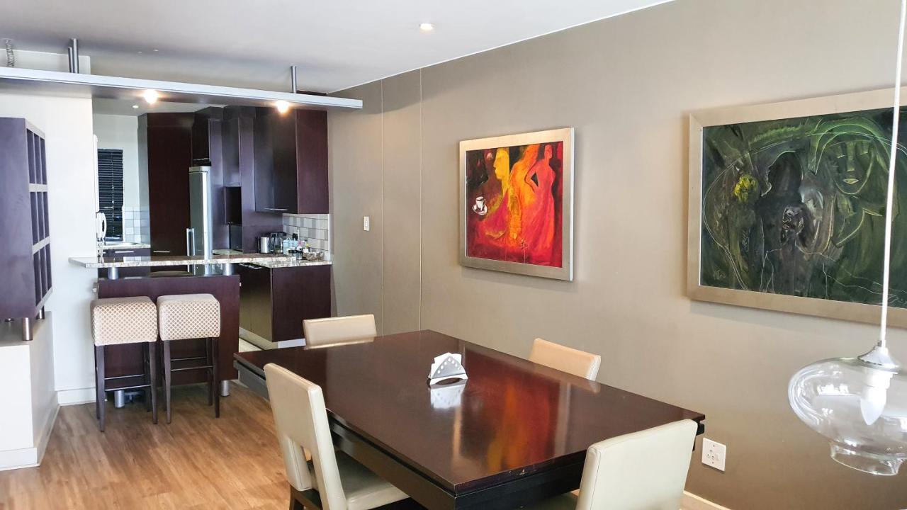 Apartment Zuri Residences At Degrees