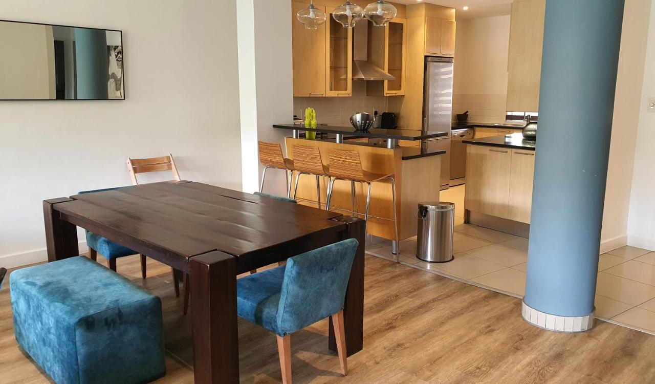 Zuri Residences At Degrees Apartment *