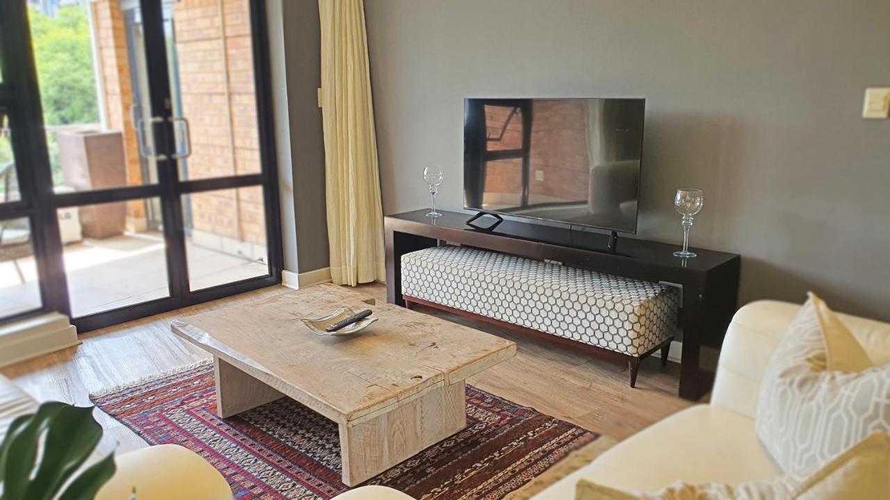 Zuri Residences At Degrees